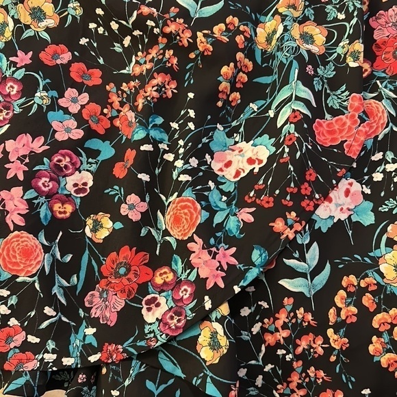 Express 0 Black Bright Multi Color Floral Print Wrap Belted Romper Mesh Cutout - Picture 6 of 7